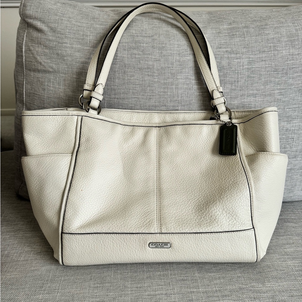 Coach Leather Shoulder Bag